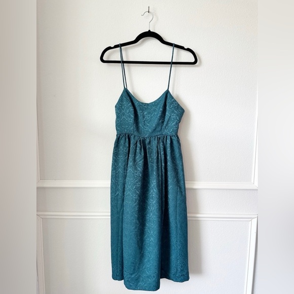 NWT Showpo Entire Love Midi Dress in Emerald Jacquard sz US 4 - Picture 2 of 6